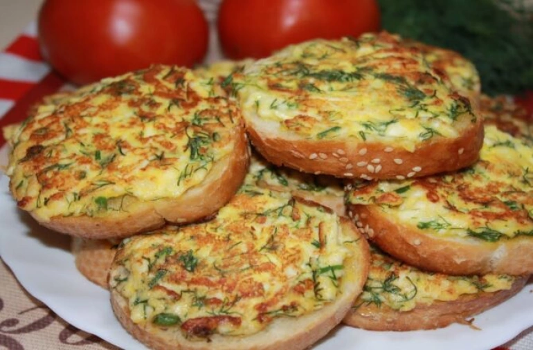 Гренки с яйцом