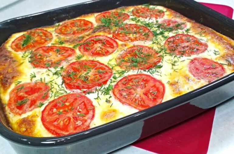 Запеканка из макарон с куриным мясом и томатами