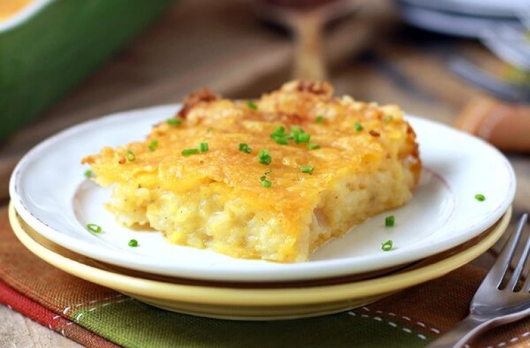 Запеканка из картофеля с тёртым сыром и чесночком