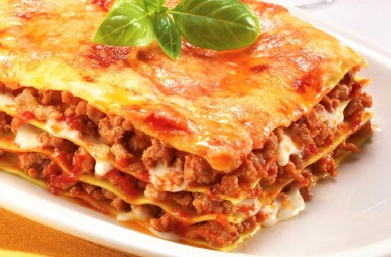 Лазанья болоньезе