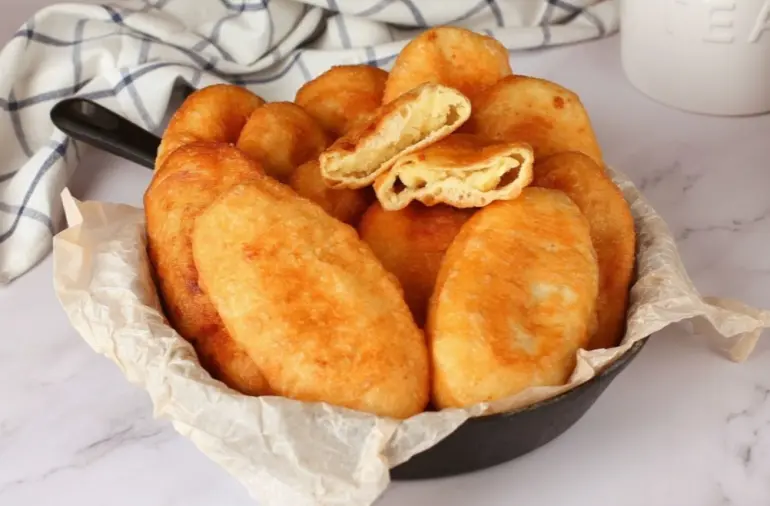 Жареные пирожки с картошкой