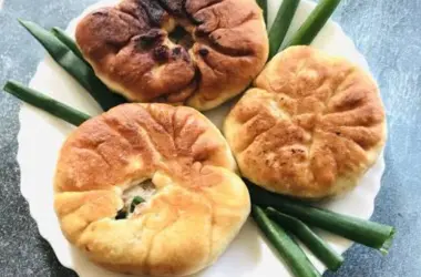 Беляши со смешанным фаршем (говядина и свинина)
