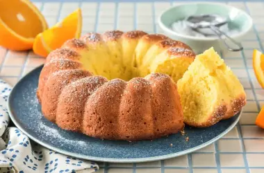 Апельсиновый кекс с цедрой и апельсиновой пропиткой